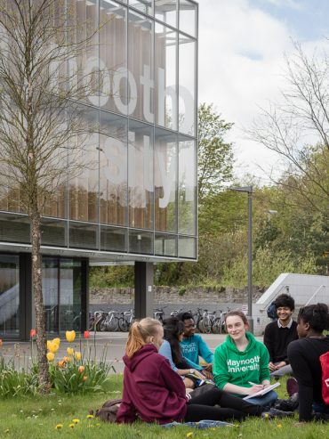 students on Maynooth University campus